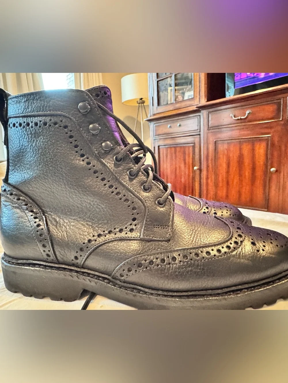 Allen Edmunds Long Branch Men's Black Leather Brogue Boot - Classic Lace-Up